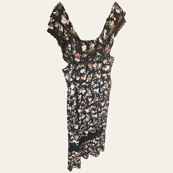 CITY CHIC Plus Size Floral Lace Off Shoulder Maxi dress. 2X-3X - Picture 6 of 16